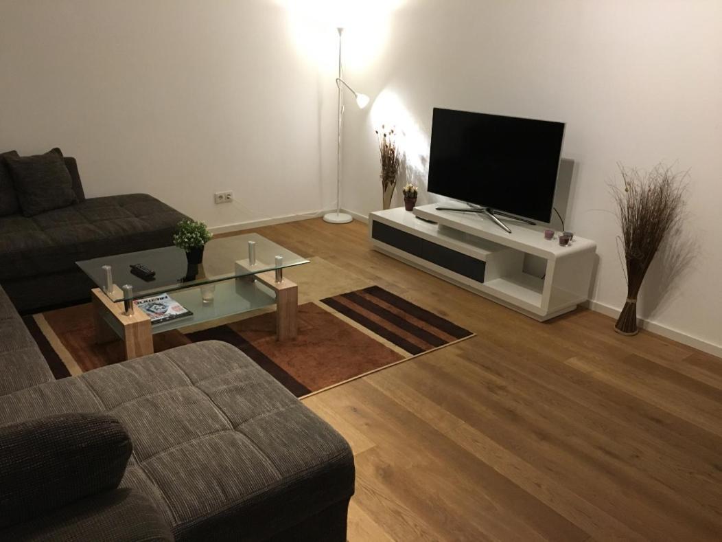 Hochwertig Im Herzen Stuttgarts Buitenkant foto