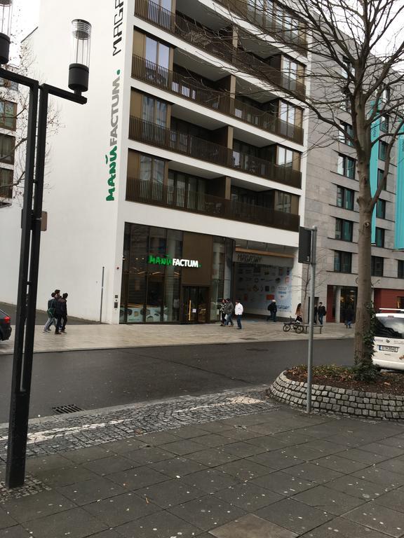 Hochwertig Im Herzen Stuttgarts Buitenkant foto