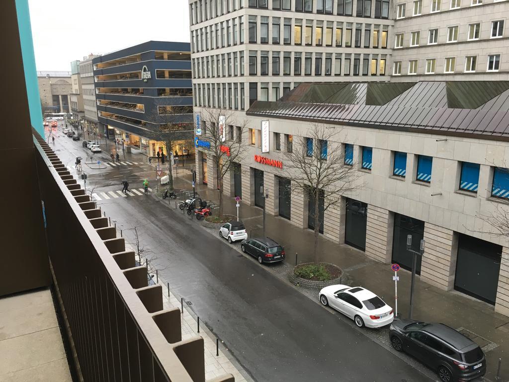 Hochwertig Im Herzen Stuttgarts Buitenkant foto